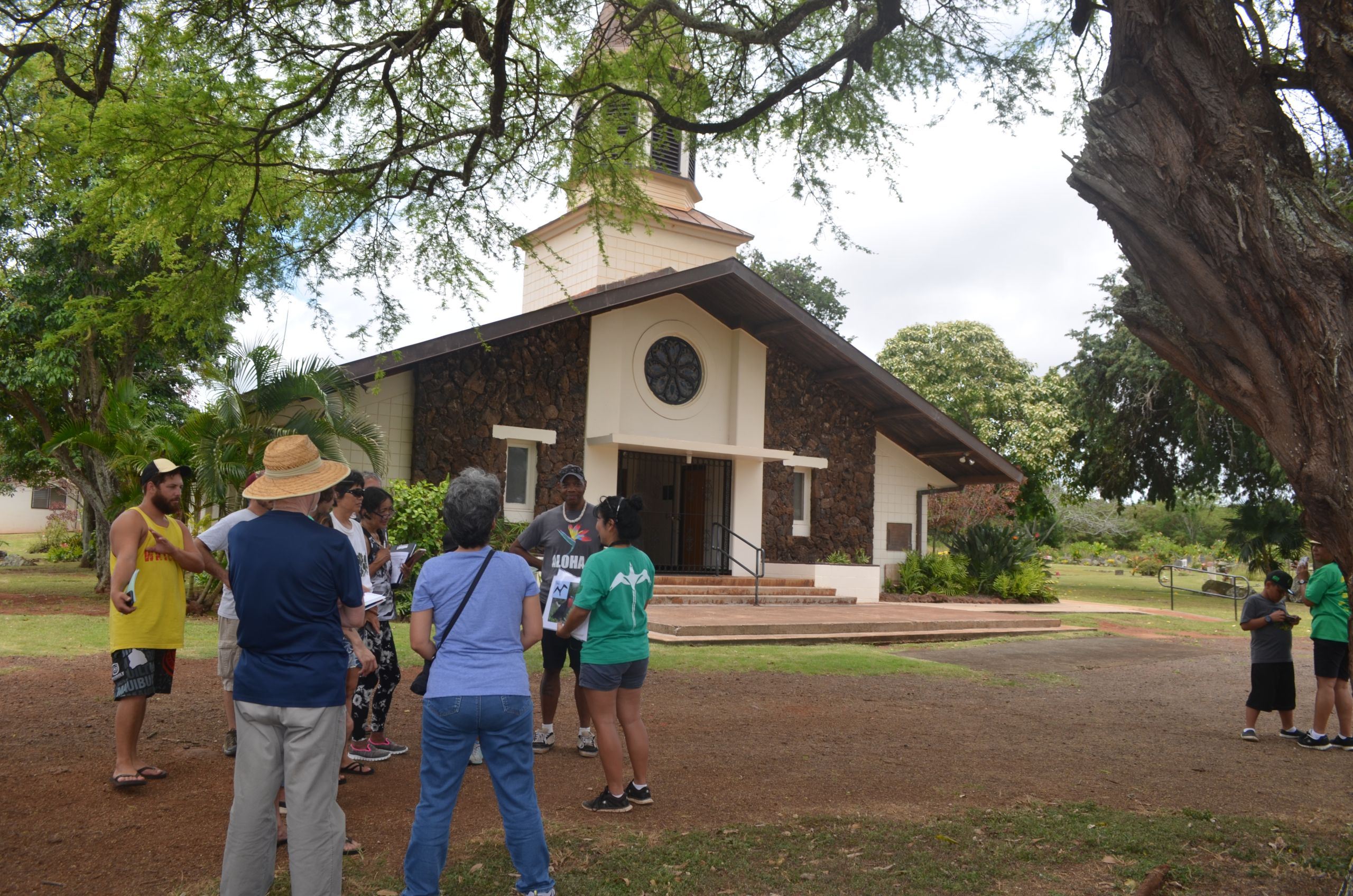 16. Koolau Bus Tour (Waialua to Koolauloa)_20180609_Moolelo Tour_DSC_0041